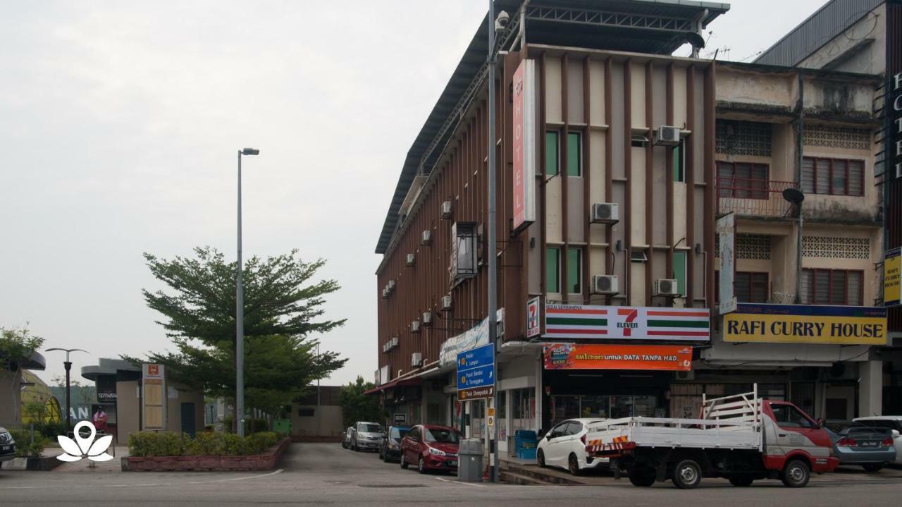 Zen Rooms Golden Star Kuantan Exterior foto